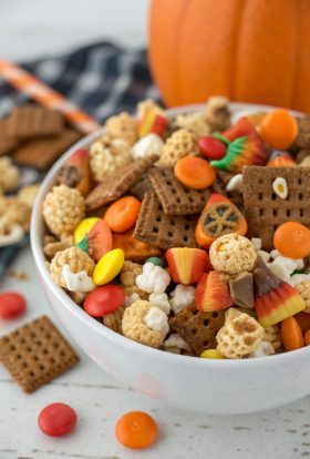 Scarecrow Crunch Snack Mix Recipe