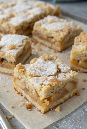 Apple Crisp Bars Recipe